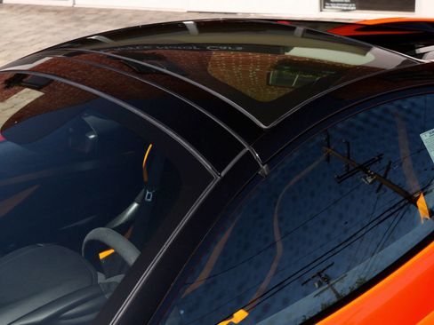 Used 2024 McLaren 750S Spider RWD image 14