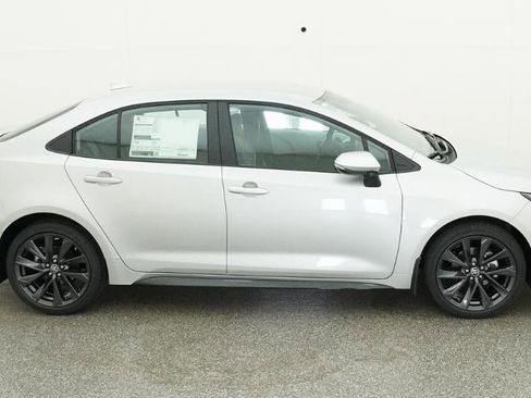 New 2026 Toyota Corolla SE FWD image 11
