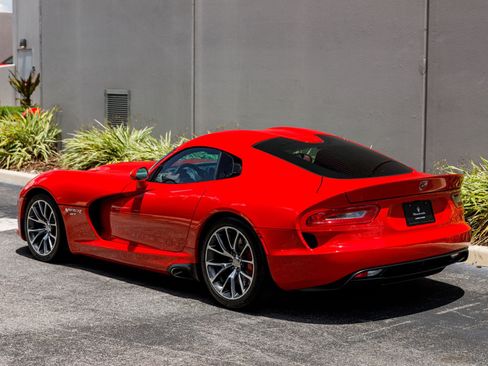 Used 2017 Dodge Viper GTC RWD image 3