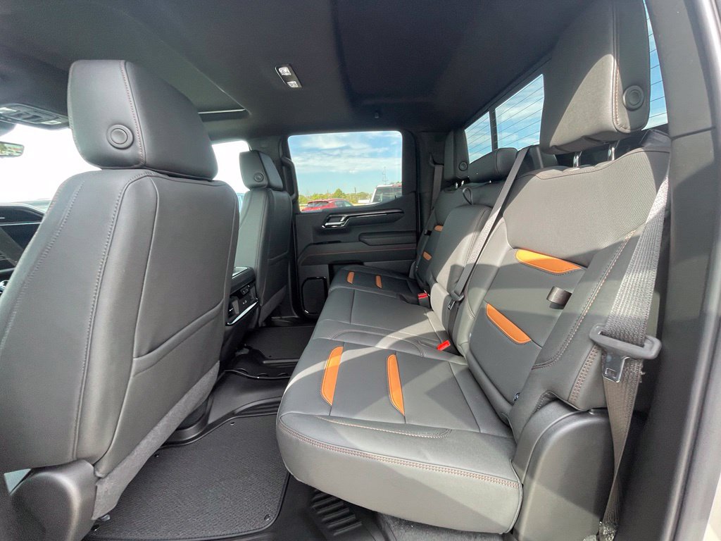 New 2026 GMC Sierra 1500 AT4 w/ AT4 Premium Package AWD/4WD image 23