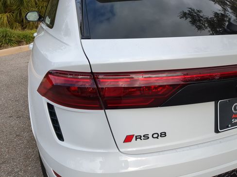 New 2026 Audi RS Q8 performance image 10