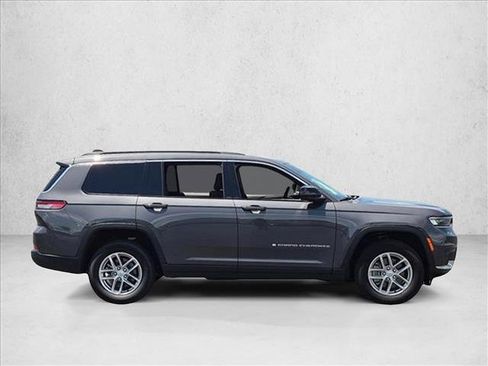 Used 2025 Jeep Grand Cherokee L Laredo AWD/4WD image 4