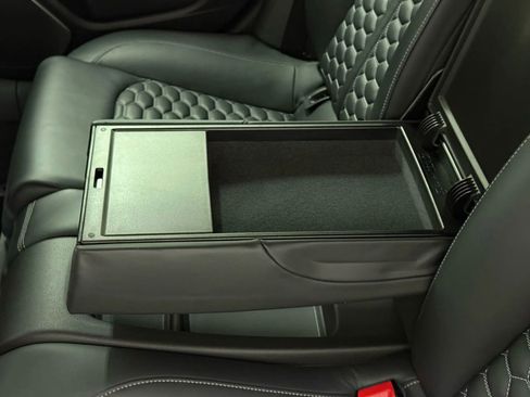 Used 2016 Audi RS 7 Prestige w/ RS 7 Dynamic Package image 50