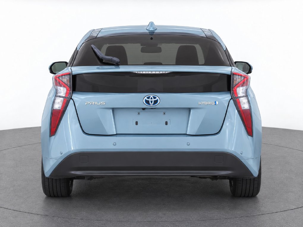 Used 2018 Toyota Prius Three w/ Advanced Technology Package FWD image 10