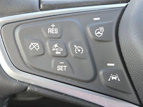 Certified 2022 Chevrolet Equinox LT image 11