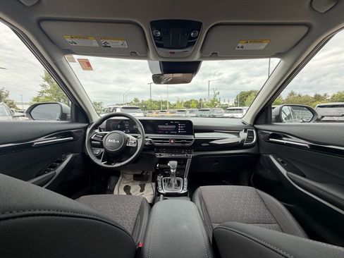 Used 2026 Kia Seltos S AWD/4WD image 7