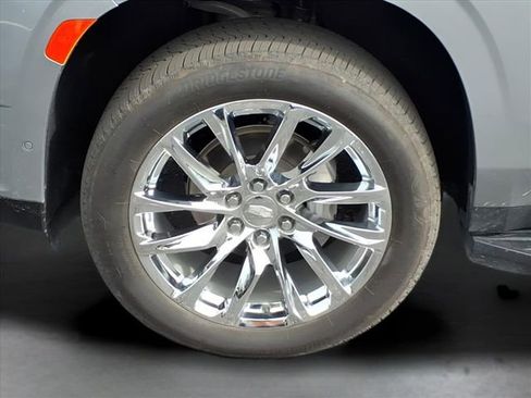 Used 2023 Cadillac Escalade ESV Premium Luxury Platinum w/ LPO, Radiant Package image 26