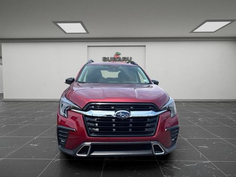 Used 2025 Subaru Ascent Touring AWD/4WD image 3