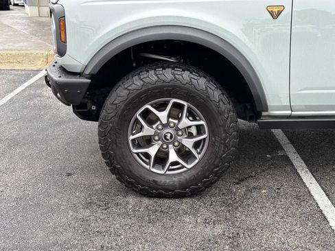 Used 2021 Ford Bronco Badlands image 26