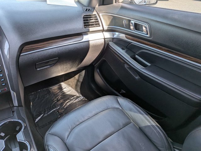 Used 2018 Ford Explorer Limited w/ Equipment Group 301A FWD image 14