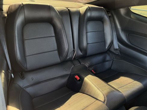 Used 2018 Ford Mustang GT Premium image 30