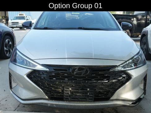 Used 2019 Hyundai Elantra SEL w/ Cargo Package FWD image 2