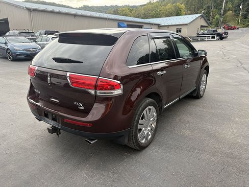 Used 2012 Lincoln MKX AWD image 3