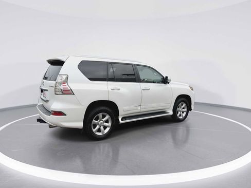 Used 2016 Lexus GX 460 w/ Comfort Package AWD/4WD image 8
