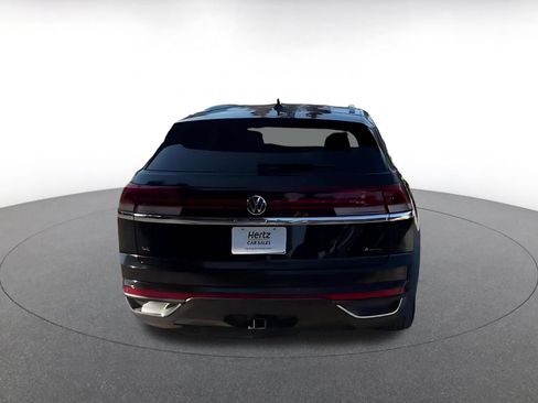Used 2025 Volkswagen Atlas Cross Sport SE AWD/4WD image 14