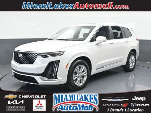 Used 2024 Cadillac XT6 Luxury image 1