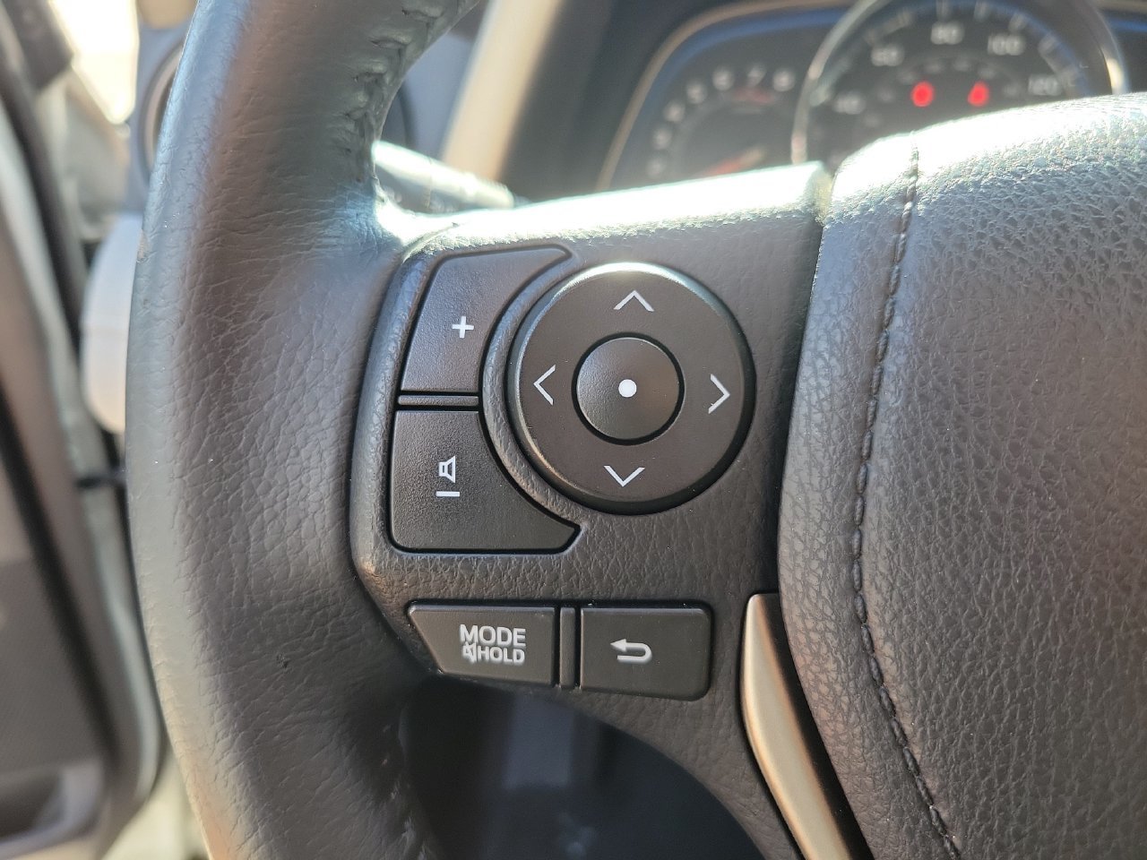 Used 2014 Toyota RAV4 Limited FWD image 19