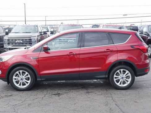 Used 2019 Ford Escape SE image 7