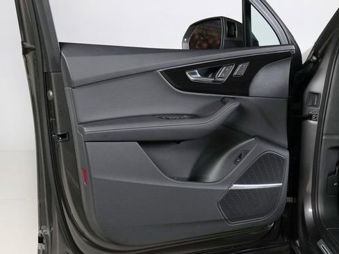 Used 2025 Audi Q7 2.0T Premium Plus w/ Premium Plus Package image 28