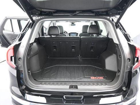 Certified 2024 GMC Terrain SLT w/ Infotainment Package II image 25