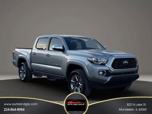 Used 2018 Toyota Tacoma Limited image 8