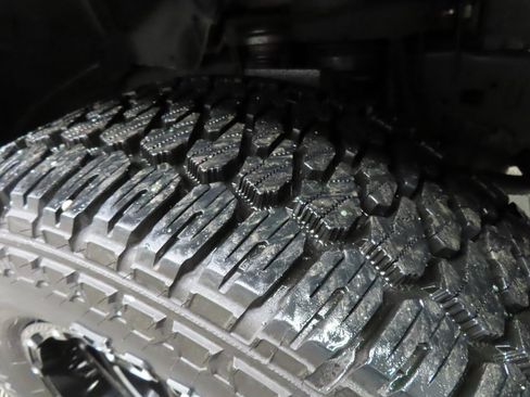 Used 2013 RAM 1500 Sport w/ Sport Premium Group image 7