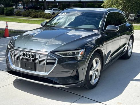 Used 2019 Audi e-tron Premium Plus AWD/4WD image 3