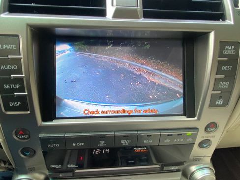 Used 2013 Lexus GX 460 Premium image 30