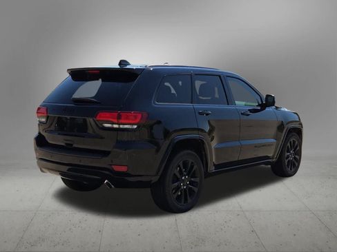 Used 2019 Jeep Grand Cherokee Altitude RWD image 6