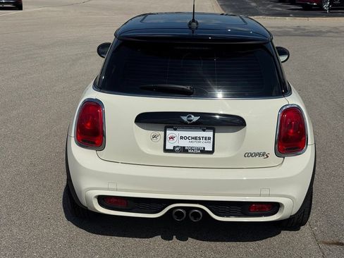 Used 2015 MINI Cooper S FWD image 32