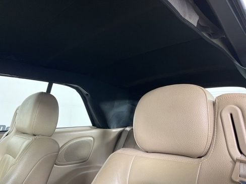 Used 2003 Chrysler Sebring LXi image 5