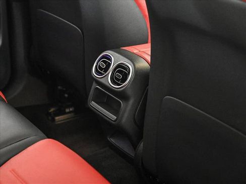 Certified 2025 Mercedes-Benz GLC 43 AMG 4MATIC image 19