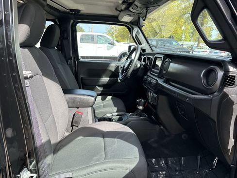 Certified 2022 Jeep Wrangler Unlimited Sport AWD/4WD image 5