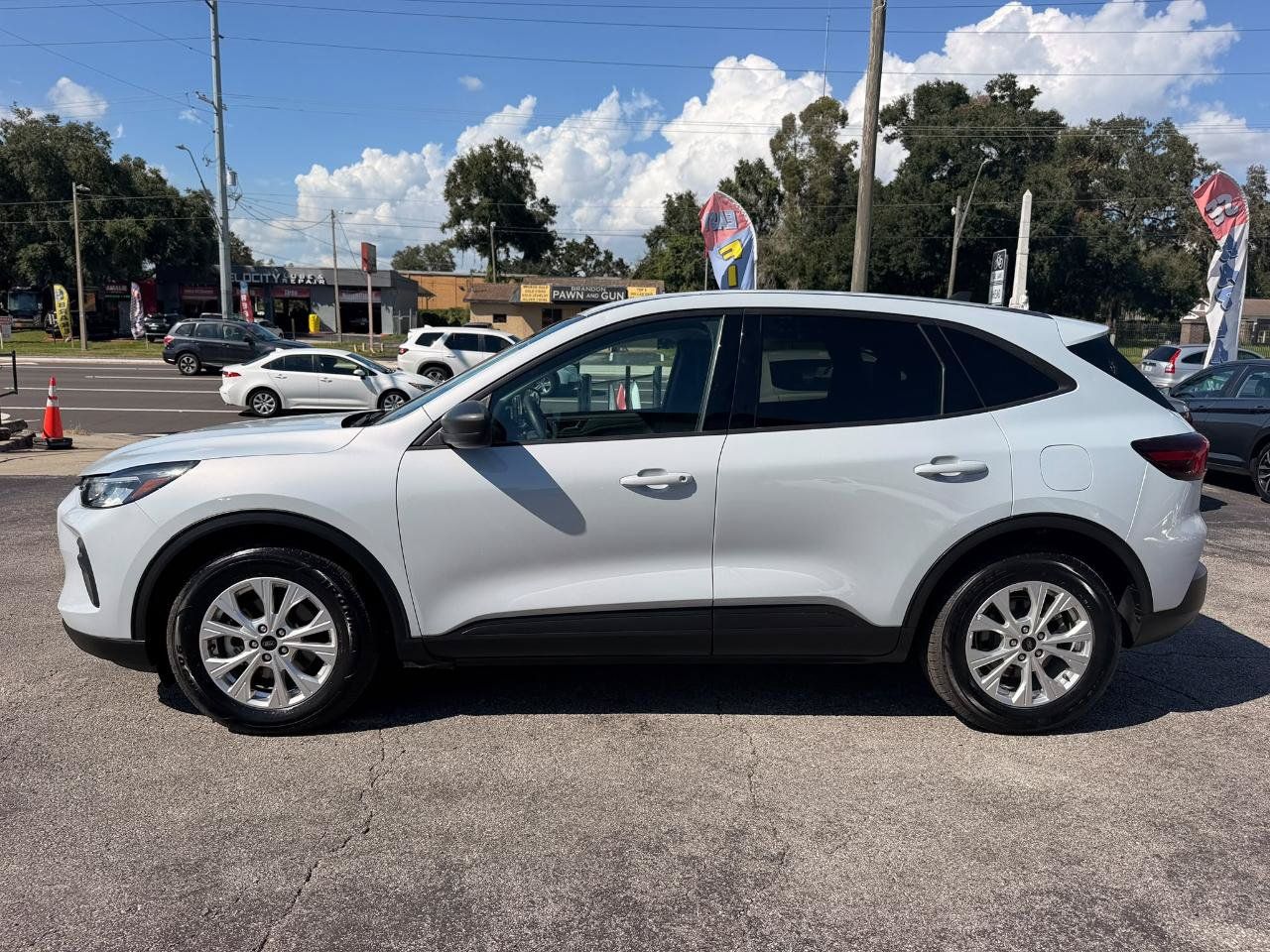Used 2025 Ford Escape Active FWD image 11