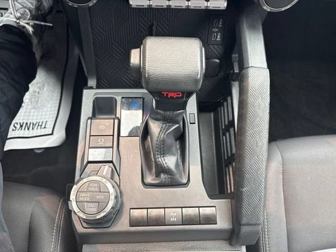 Used 2024 Toyota Tacoma TRD Off-Road AWD/4WD image 19