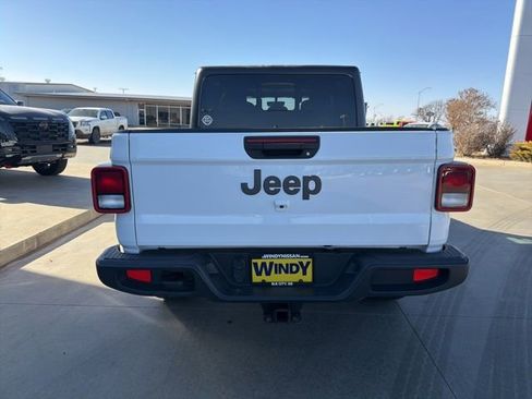 Used 2021 Jeep Gladiator Sport w/ Quick Order Package 24Q 80Th AWD/4WD image 6