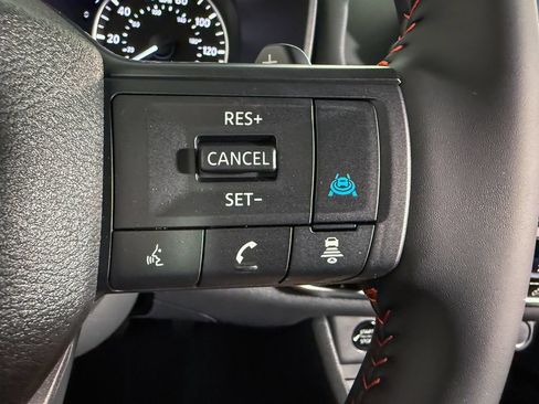 Certified 2026 Nissan Rogue SV AWD/4WD image 31
