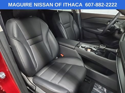 Used 2023 Nissan Rogue SV w/ SV Premium B Package AWD/4WD image 14