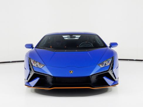 Used 2023 Lamborghini Huracan Tecnica RWD image 9
