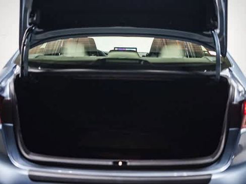 Certified 2025 Toyota Corolla SE image 29