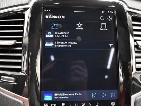 Used 2024 Volvo XC90 B6 Plus image 29