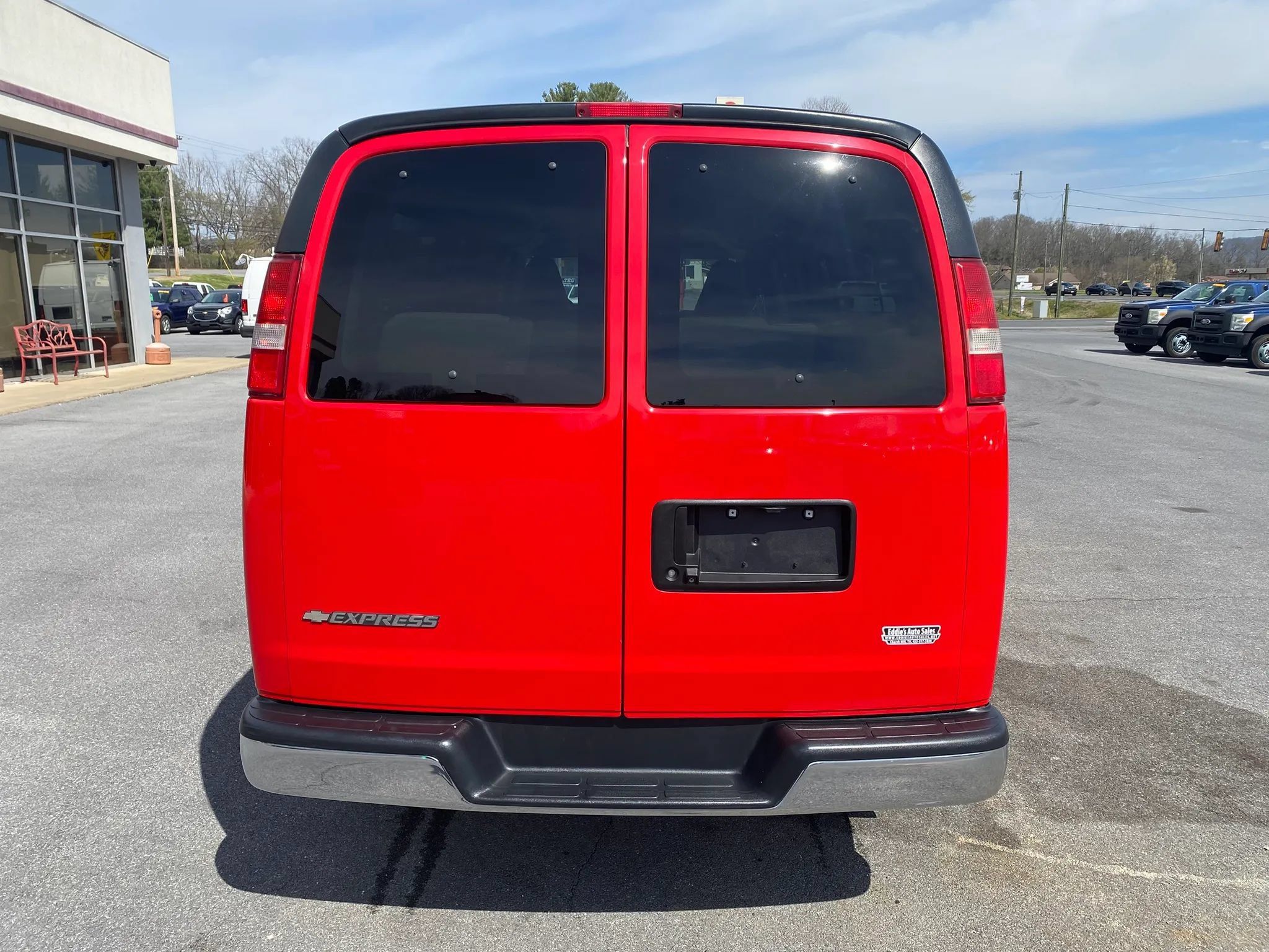 Used 2017 Chevrolet Express 3500 LT w/ LT Preferred Equipment Group RWD image 6