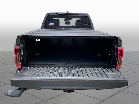Used 2023 Toyota Tundra Platinum w/ Advanced Package AWD/4WD image 36
