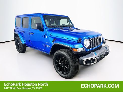 Used 2024 Jeep Wrangler Unlimited Sahara AWD/4WD image 1
