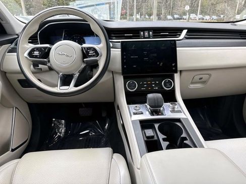 Used 2021 Jaguar F-PACE S image 17