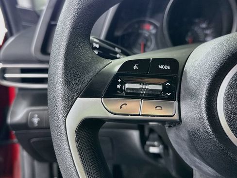 Certified 2023 Hyundai Elantra SE FWD image 20