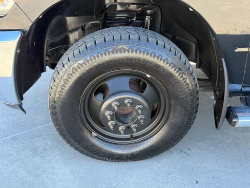 Used 2013 RAM 3500 Tradesman w/ Chrome Appearance Group image 16