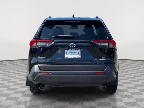 Used 2023 Toyota RAV4 LE AWD/4WD image 6