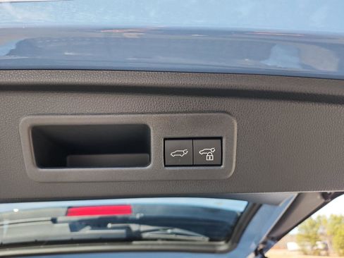 Used 2025 Toyota 4Runner TRD Sport Premium image 11