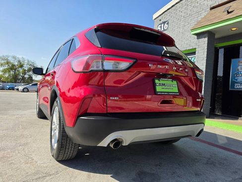 Used 2020 Ford Escape SE FWD image 9
